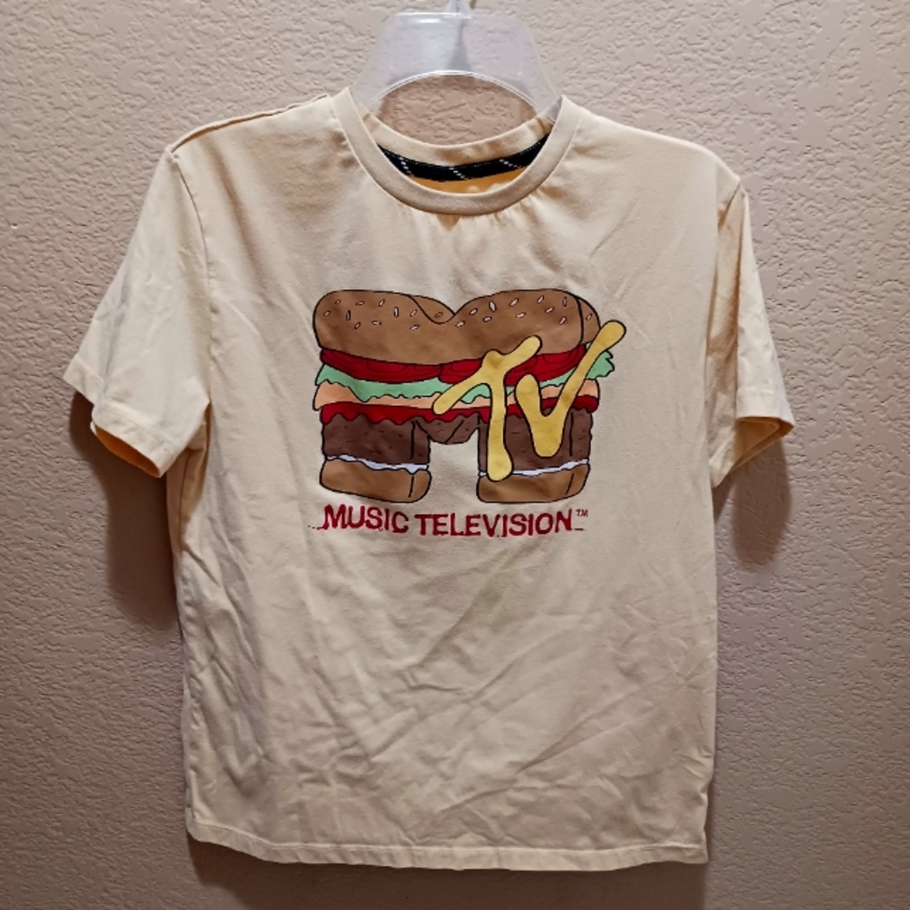 MTV T-shirt